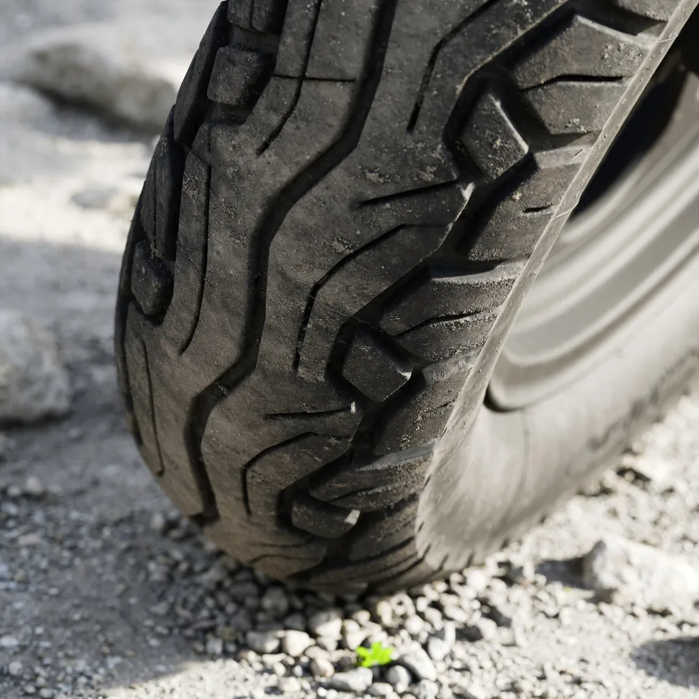 A tyre shoulder in side light